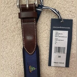 NWT Vineyard Vines Mens Navy Christmas Tree Belt